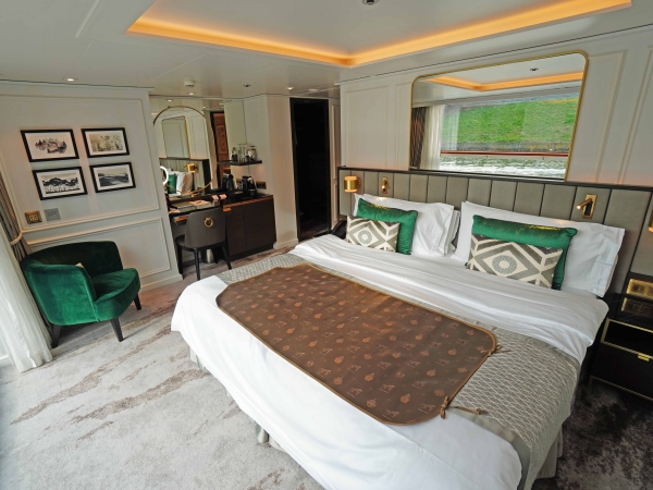 MS Riverside Debussy Suite 210 of Riverside Luxury Cruises