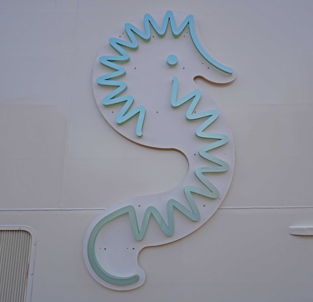 Riverside Luxury Cruises Logo