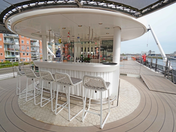 MS Riverside Debussy Vista Bar of Riverside Luxury Cruises