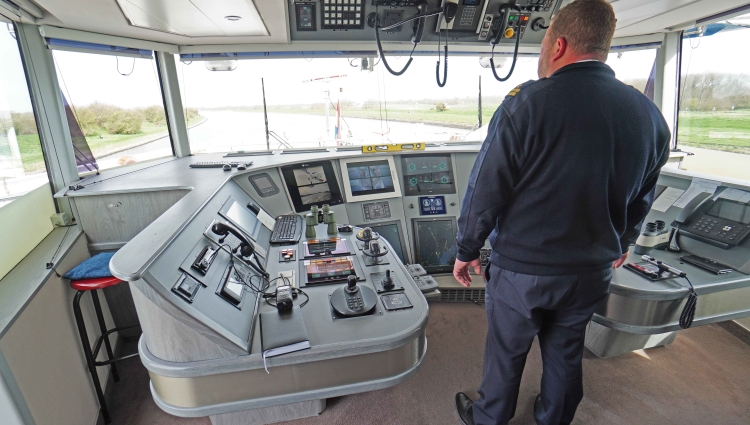 MS Riverside Debussy Bridge of Riverside Luxury Cruises