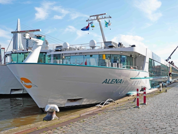 MS Alena I of Phoenix Reisen