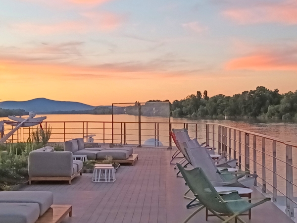 MS Riverside Mozart Vista Sundeck