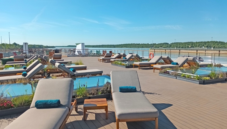 MS Riverside Mozart Vista Sundeck