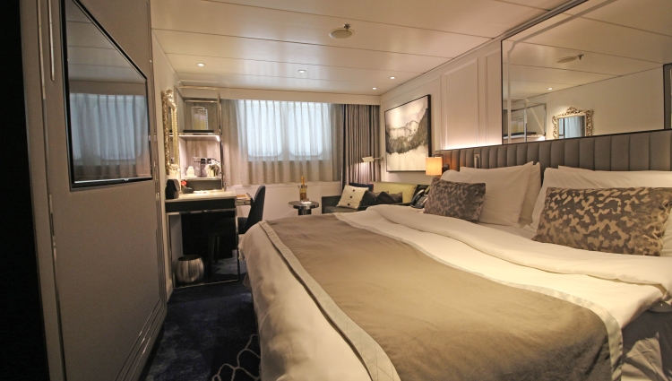 MS Riverside Mozart Suite 120