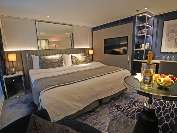 MS Riverside Mozart Suite 220