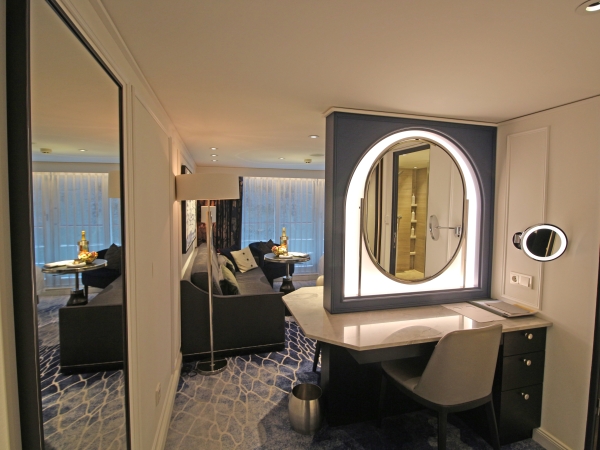 MS Riverside Mozart Suite 