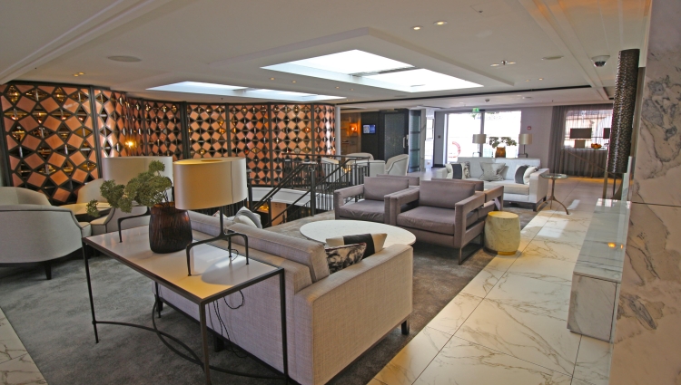 MS Riverside Mozart Lounge Foyer