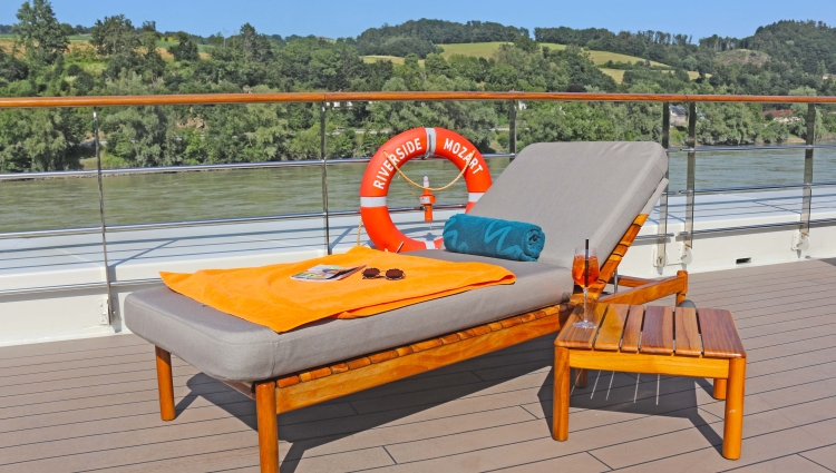 MS Riverside Mozart Vista Sundeck