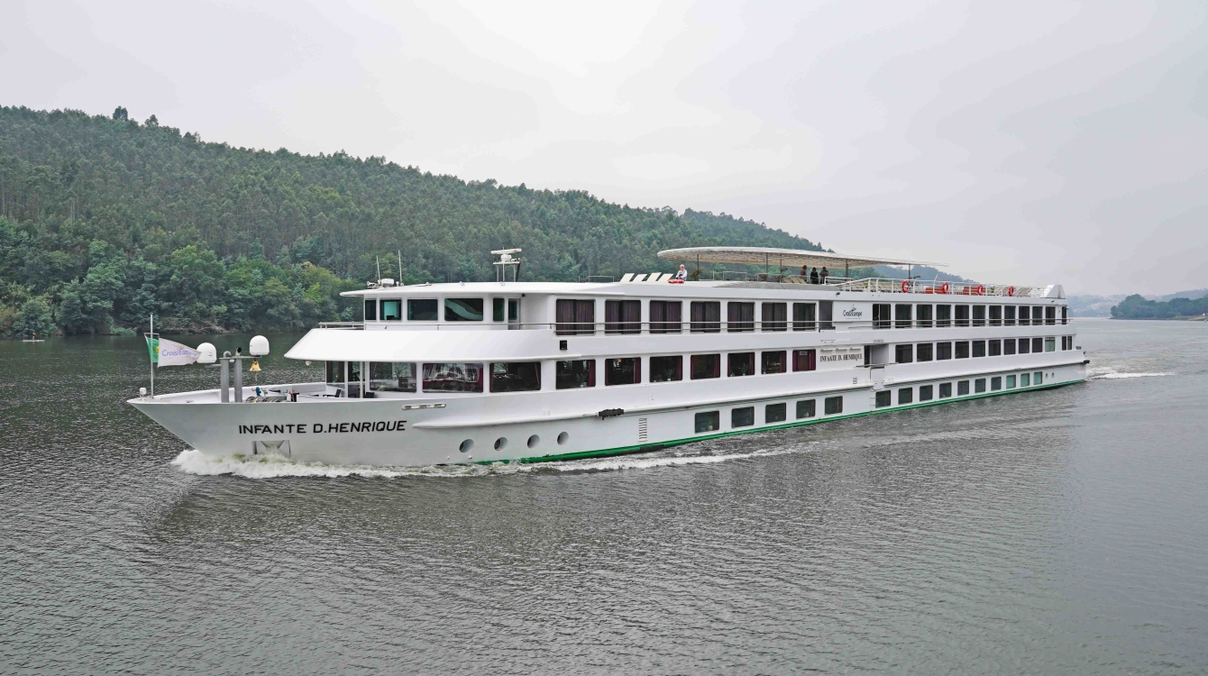 MS Infante D. Henrique of Croisi Europe