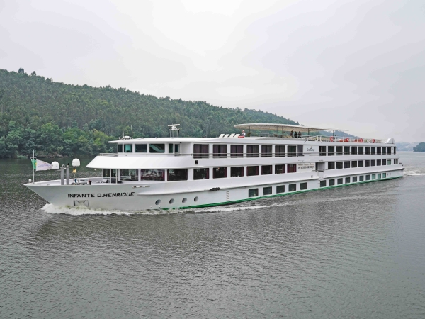 MS Infante D. Henrique of Croisi Europe