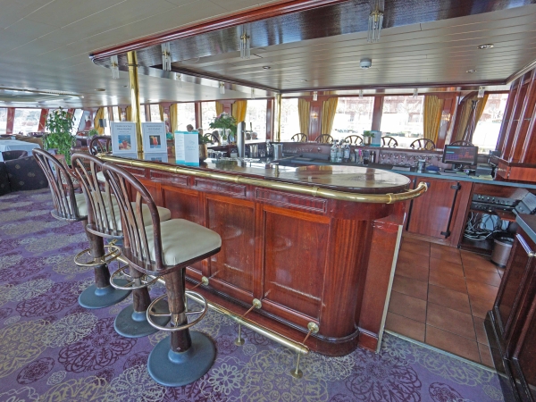 MS Rhein Prinzessin Panoramalounge Bar of Phoenix Reisen Bonn