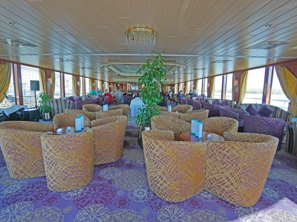 MS Rhein Prinzessin Panoramalounge of Phoenix Reisen Bonn