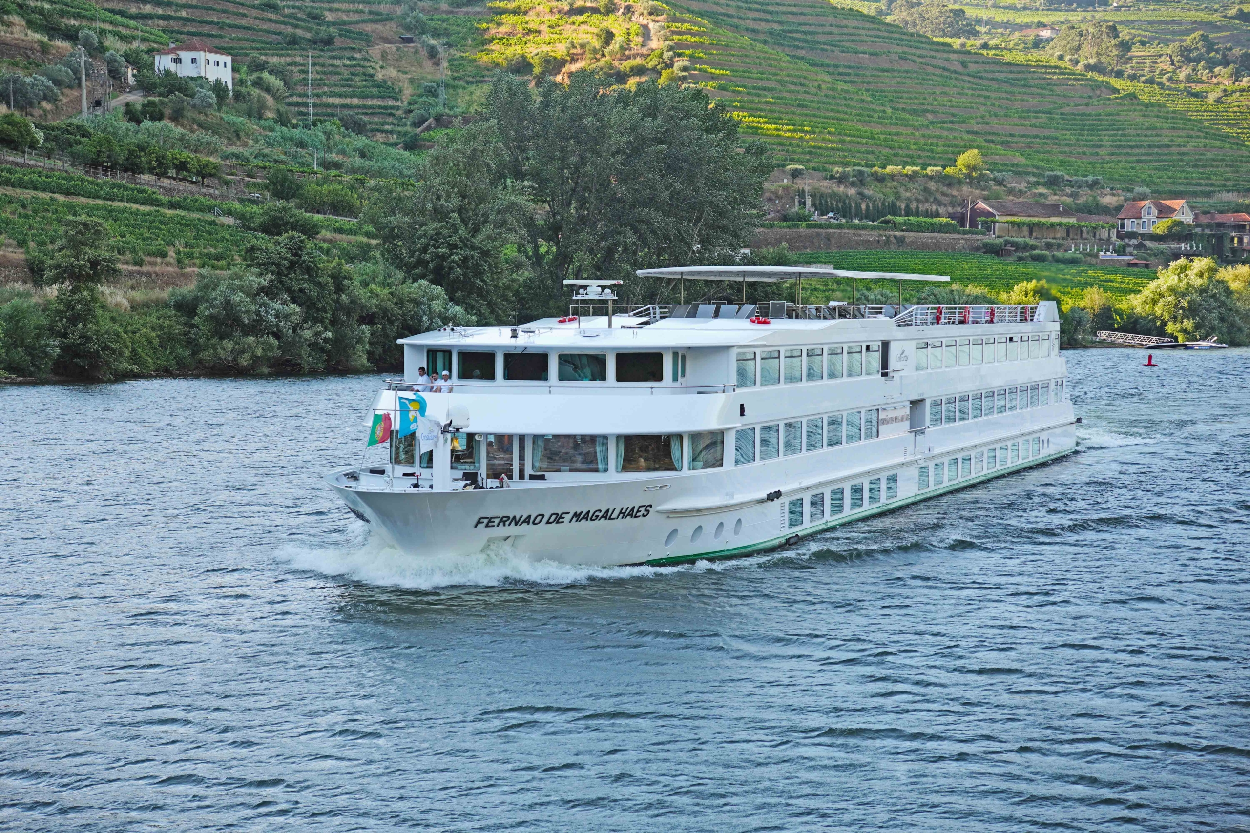MS Fernao de Magalhaes Magellan of Phoenix Reisen Bonn