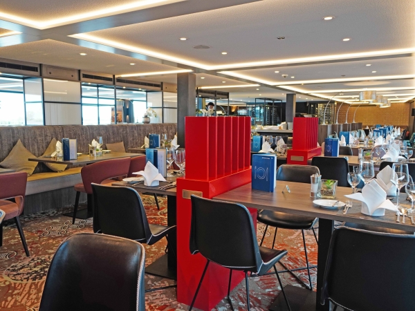 MS nickoSPIRIT Panoramarestaurant of nicko cruises