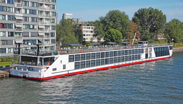MS nickoSPIRIT of nicko cruises