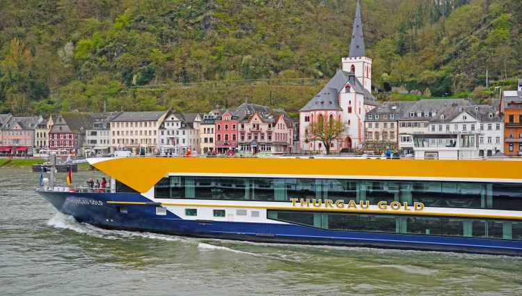 Zur Jungfernfahrt noch genug Wasser unter dem Kiel