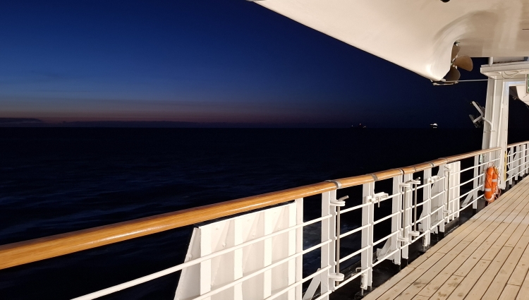 MS Vasco da Gama Promenade-Deck of nicko cruises