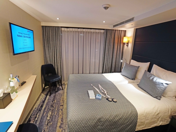 MS nickoVISION of nicko cruises Cabin 326