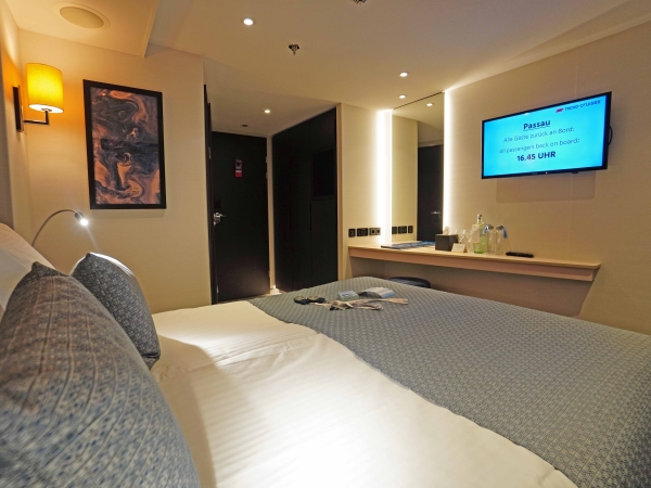 MS nickoVISION of nicko cruises Cabin 326
