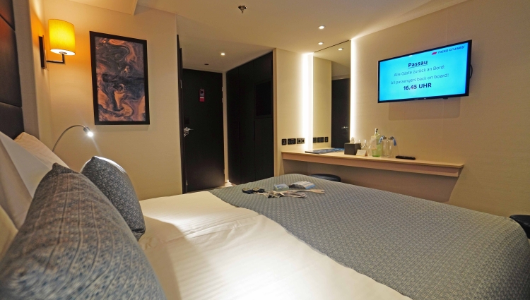 MS nickoVISION of nicko cruises Cabin 326