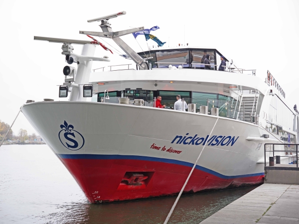 MS nickoVISION of nicko cruises