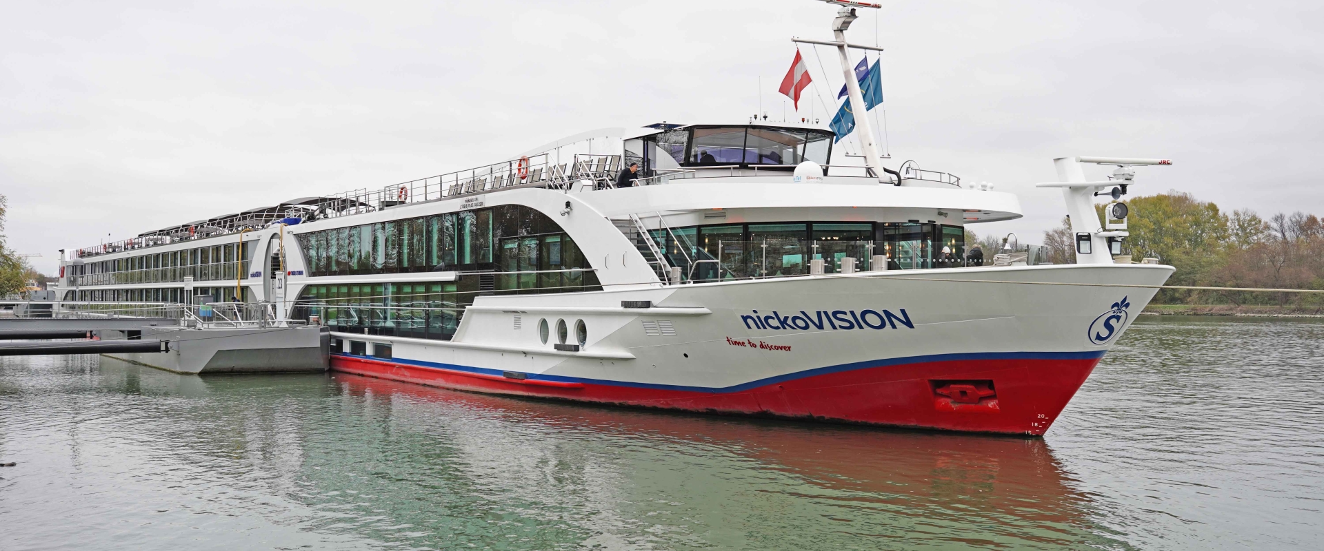 MS nickoVISION of nicko cruises