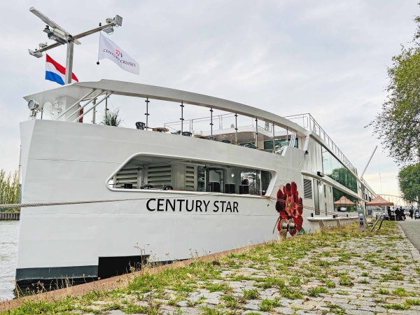 MS Century Star of Century Cruises